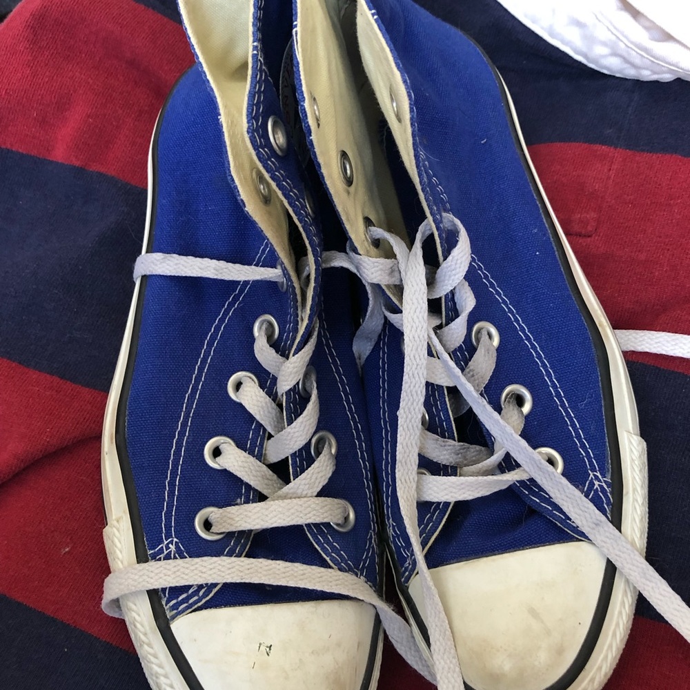 High Top Blue Converse size 8